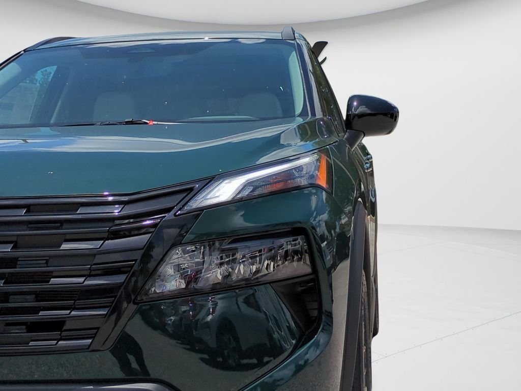 New 2026 Obsidian Green Pearl Nissan Dark Armor™ image 25