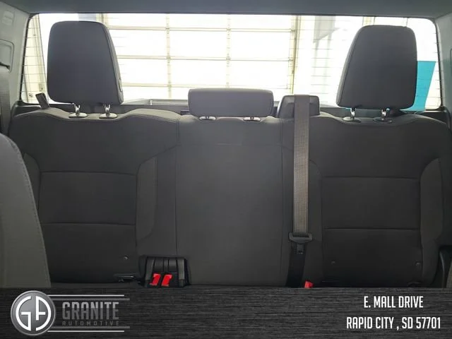 New 2026 Sterling Metallic GMC SLE image 38