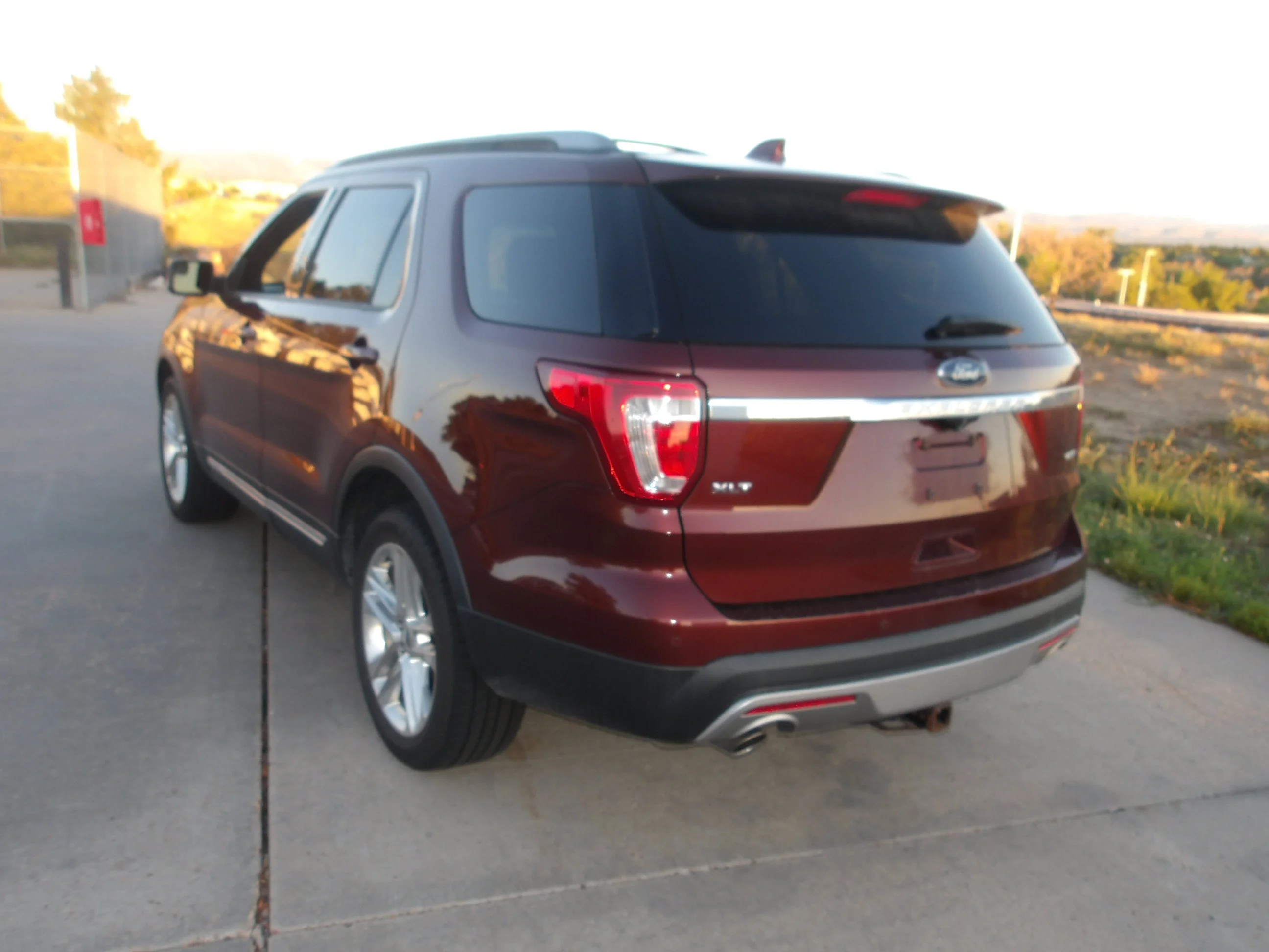 Used 2016 Bronze Fire Metallic Tinted Clearcoat Ford XLT image 3