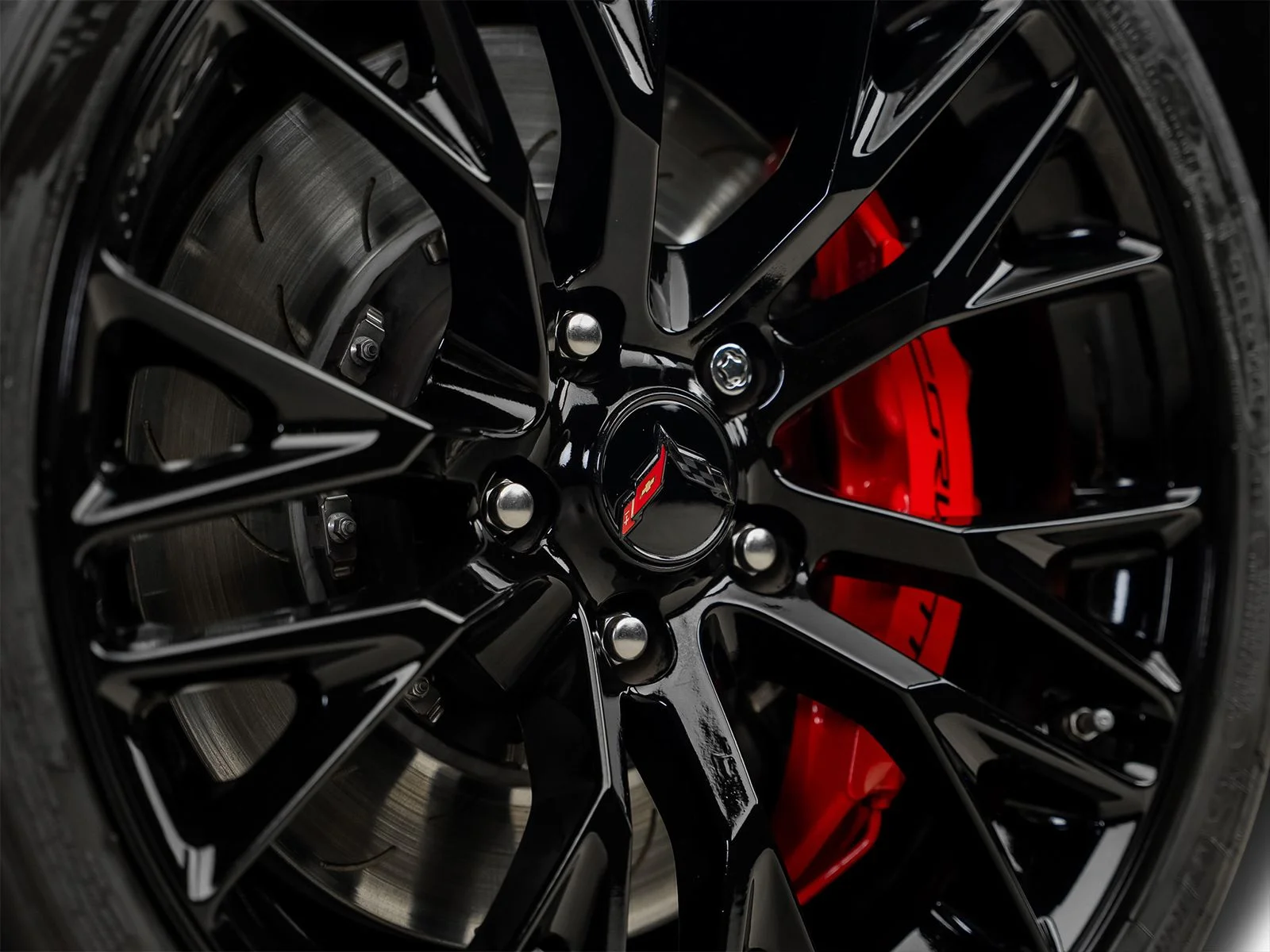Used 2019 Red Chevrolet Z06 image 25