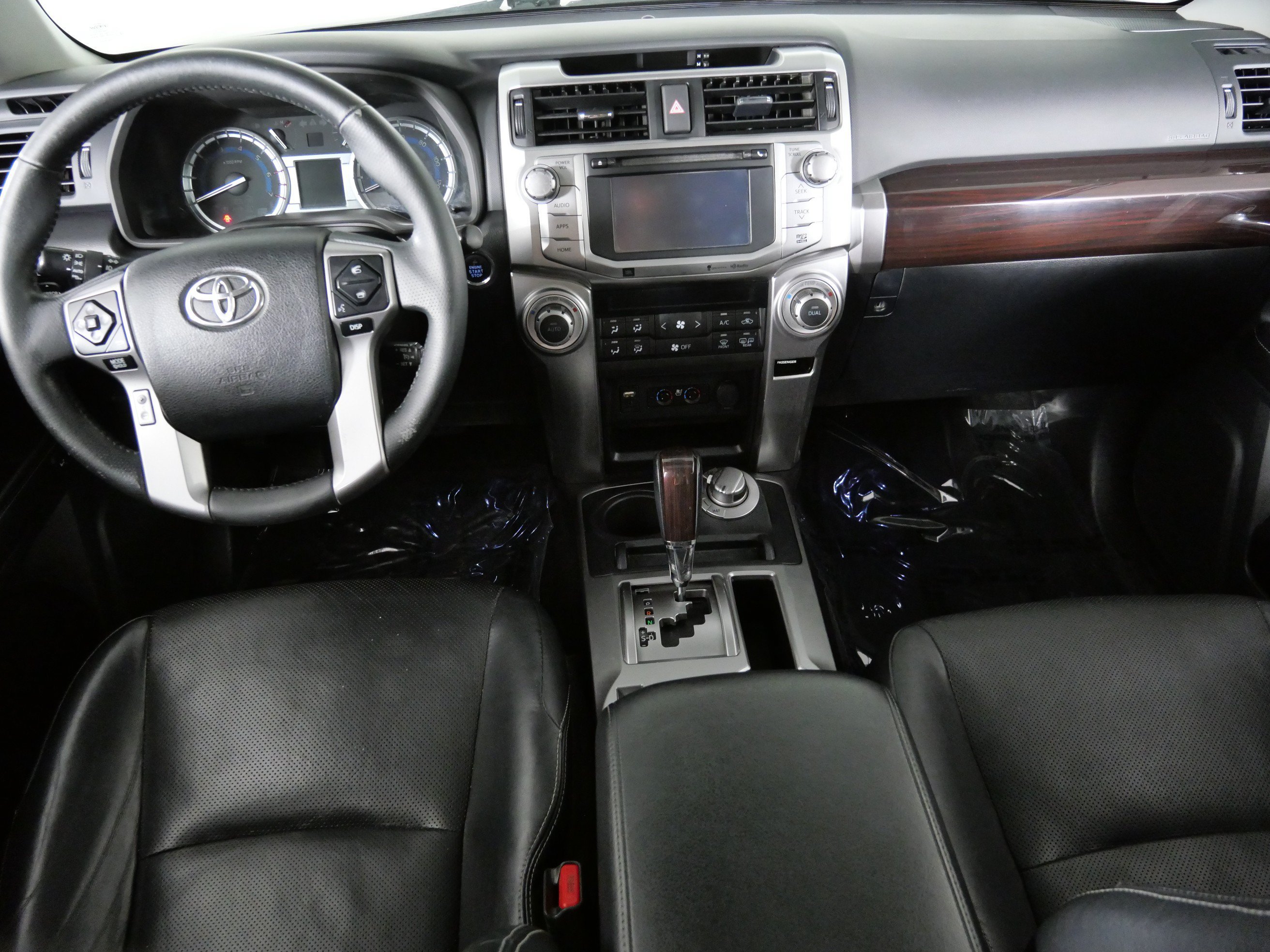 Used 2015 Nautical Blue Pearl Toyota Limited image 10