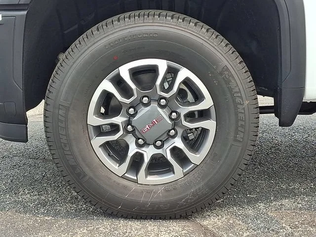New 2026 Summit White GMC Pro image 5