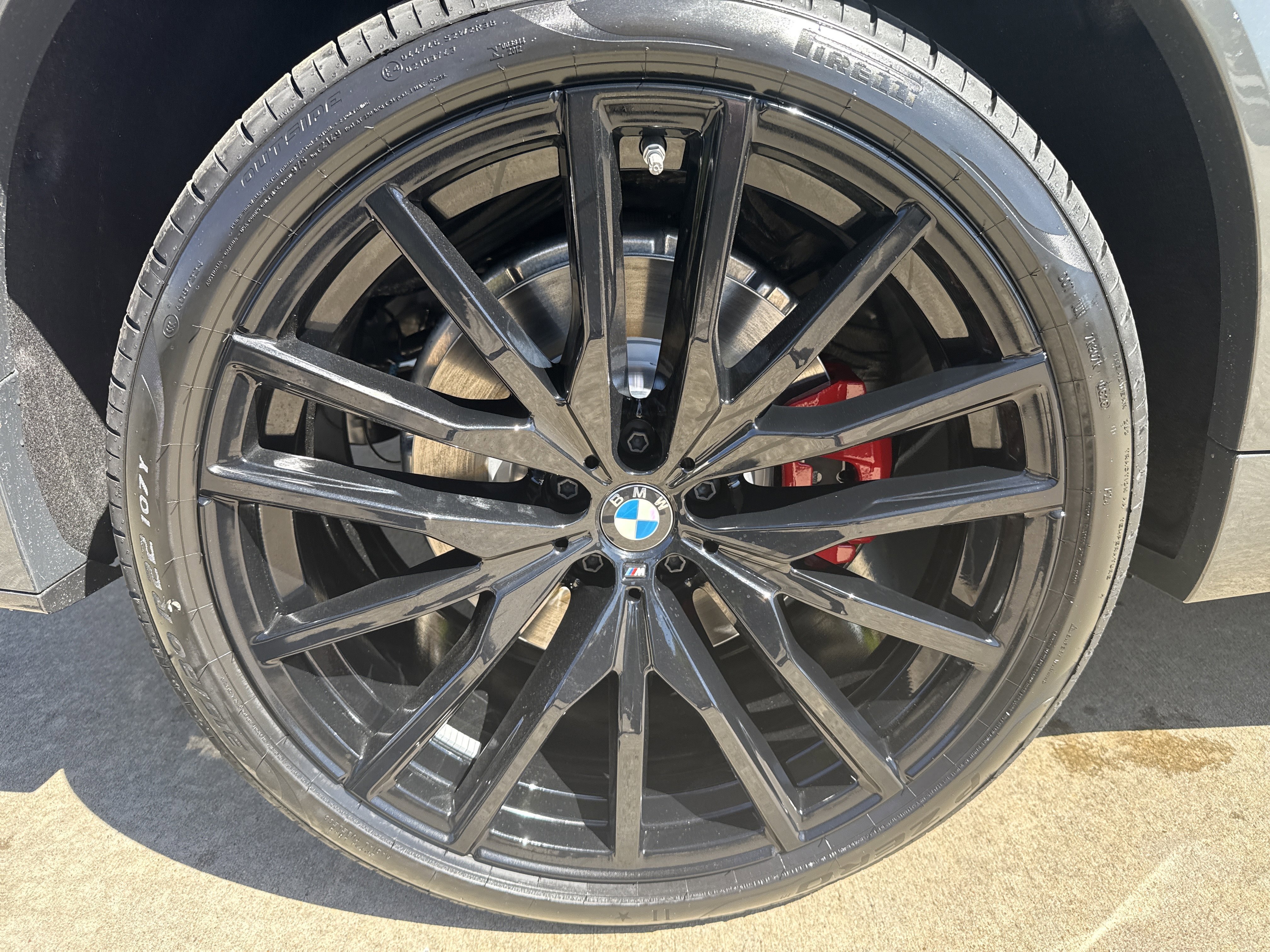 New 2026 GREY METALLIC BMW M60i image 27