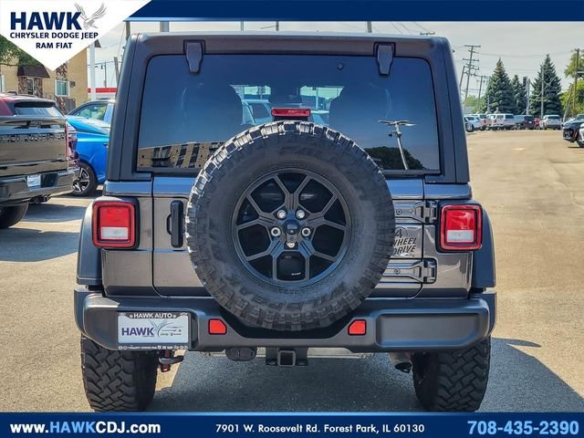Used 2024 Gray Jeep Sport image 5