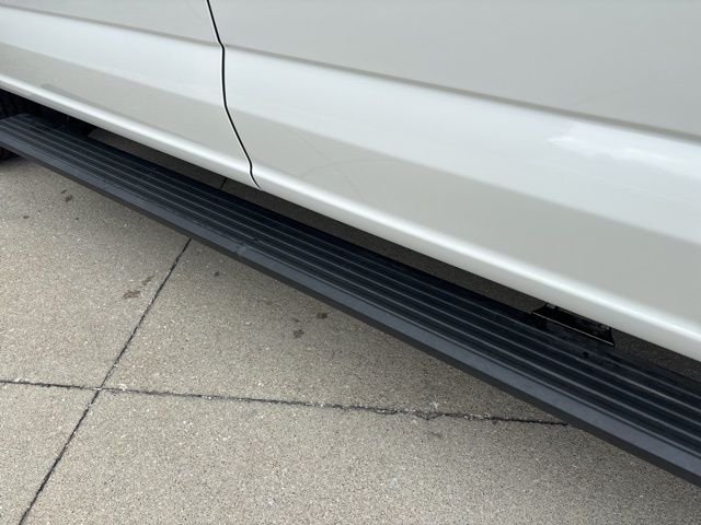 New 2026 Star White Metallic Tri-Coat Ford Platinum® image 13