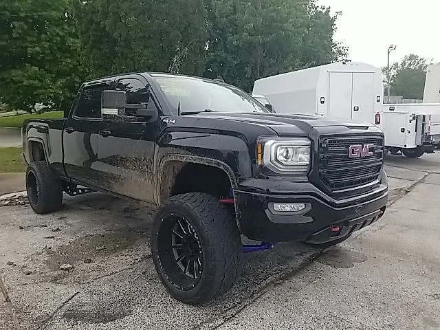 Used 2017 Black GMC Base image 3