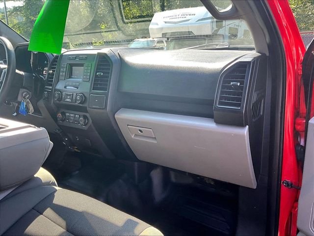 Used 2018 Red Ford XL image 17