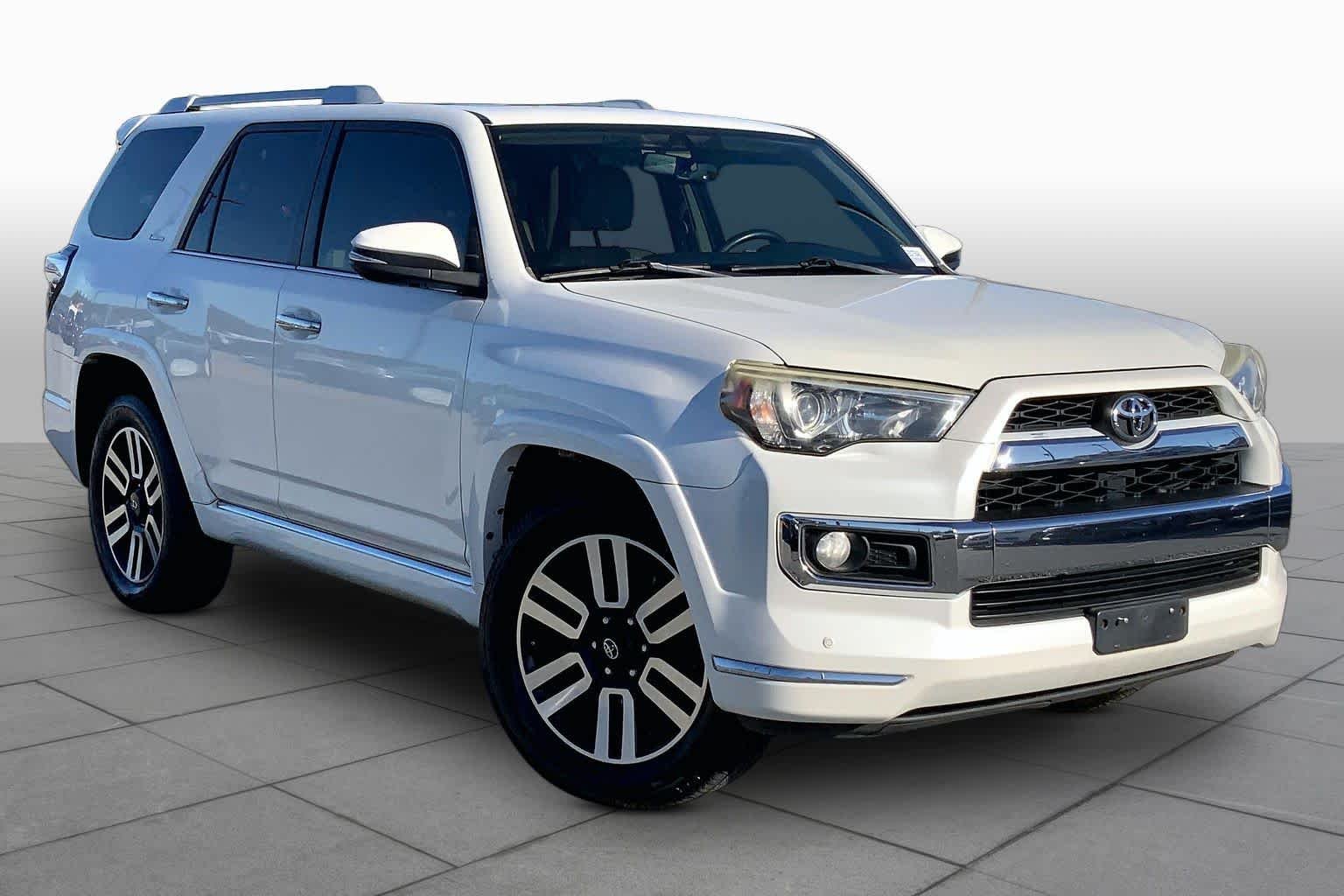 Used 2014 Blizzard Pearl Toyota Limited image 3