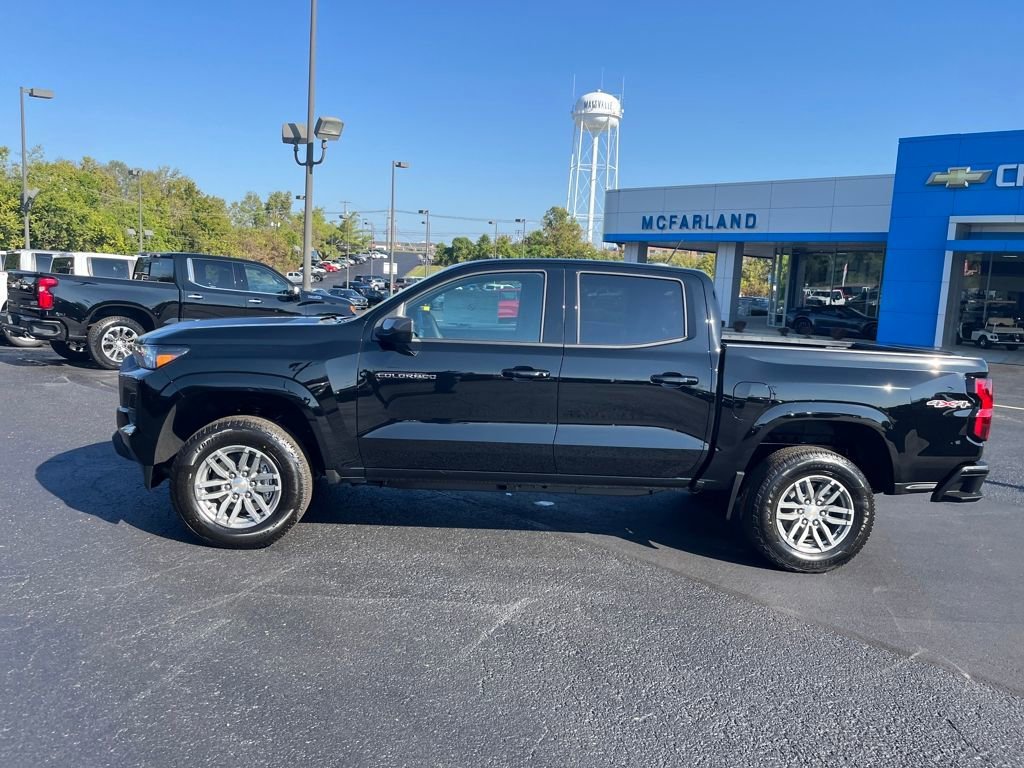 2026 Chevrolet Colorado LT photo 2