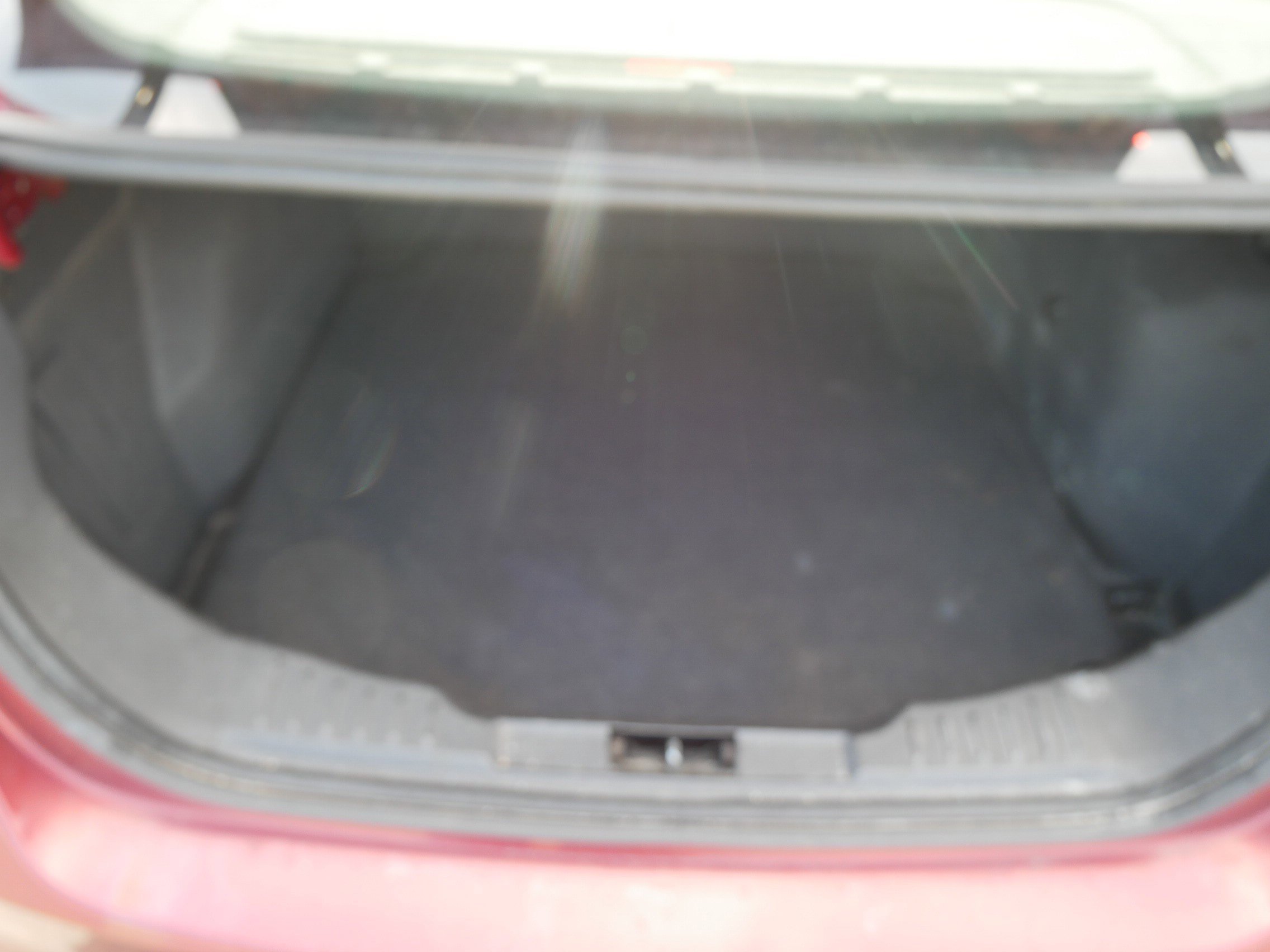 Used 2014 Race Red Ford SE image 10