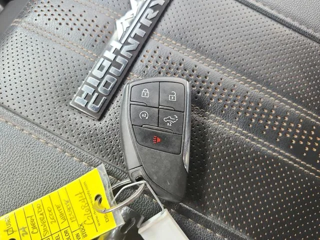 Used 2024 White Chevrolet High Country image 33