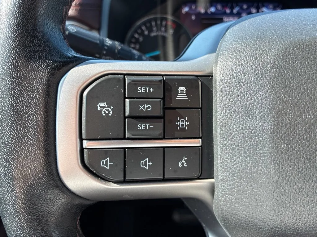 Used 2024 Black Ford Limited image 19
