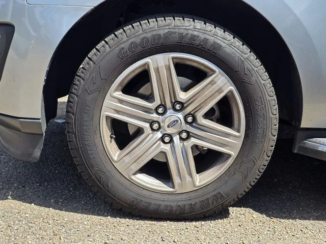 Used 2020 Silver Metallic Ford XLT image 4