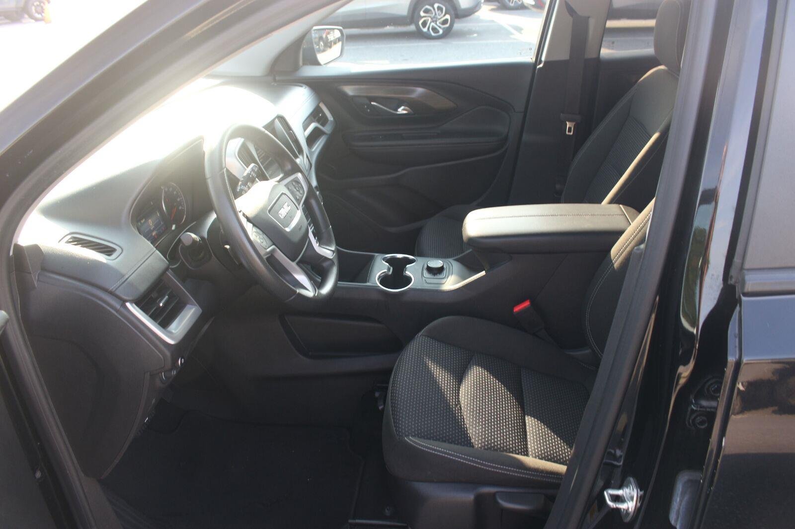 Used 2024 Ebony Twilight Metallic GMC SLE image 16