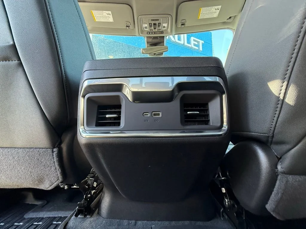 New 2026 Summit White GMC Elevation image 30