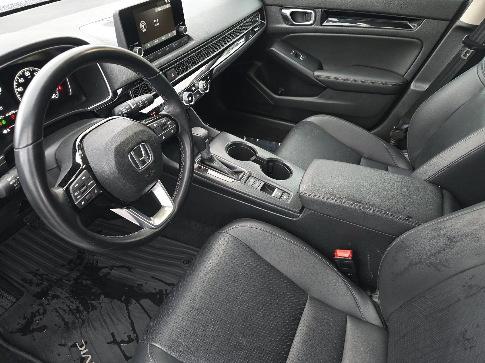 Used 2024 White Honda EX-L image 10