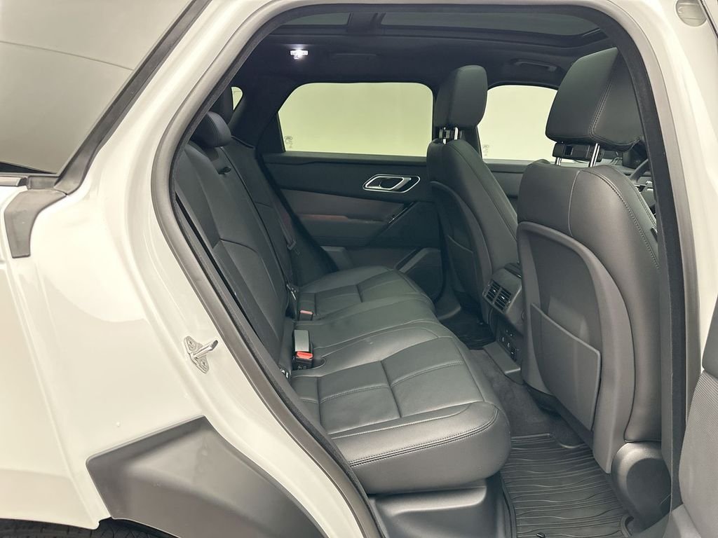 Used 2026 Fuji White Land Rover S image 6
