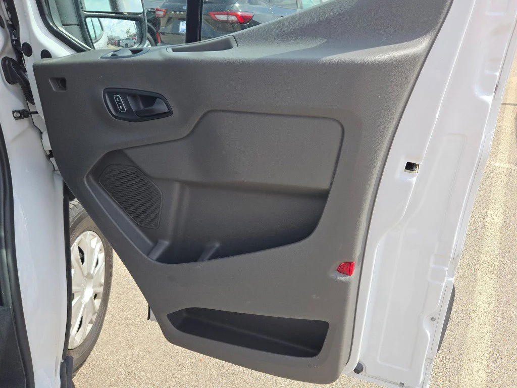Certified Used 2024 Oxford White Ford XLT image 8