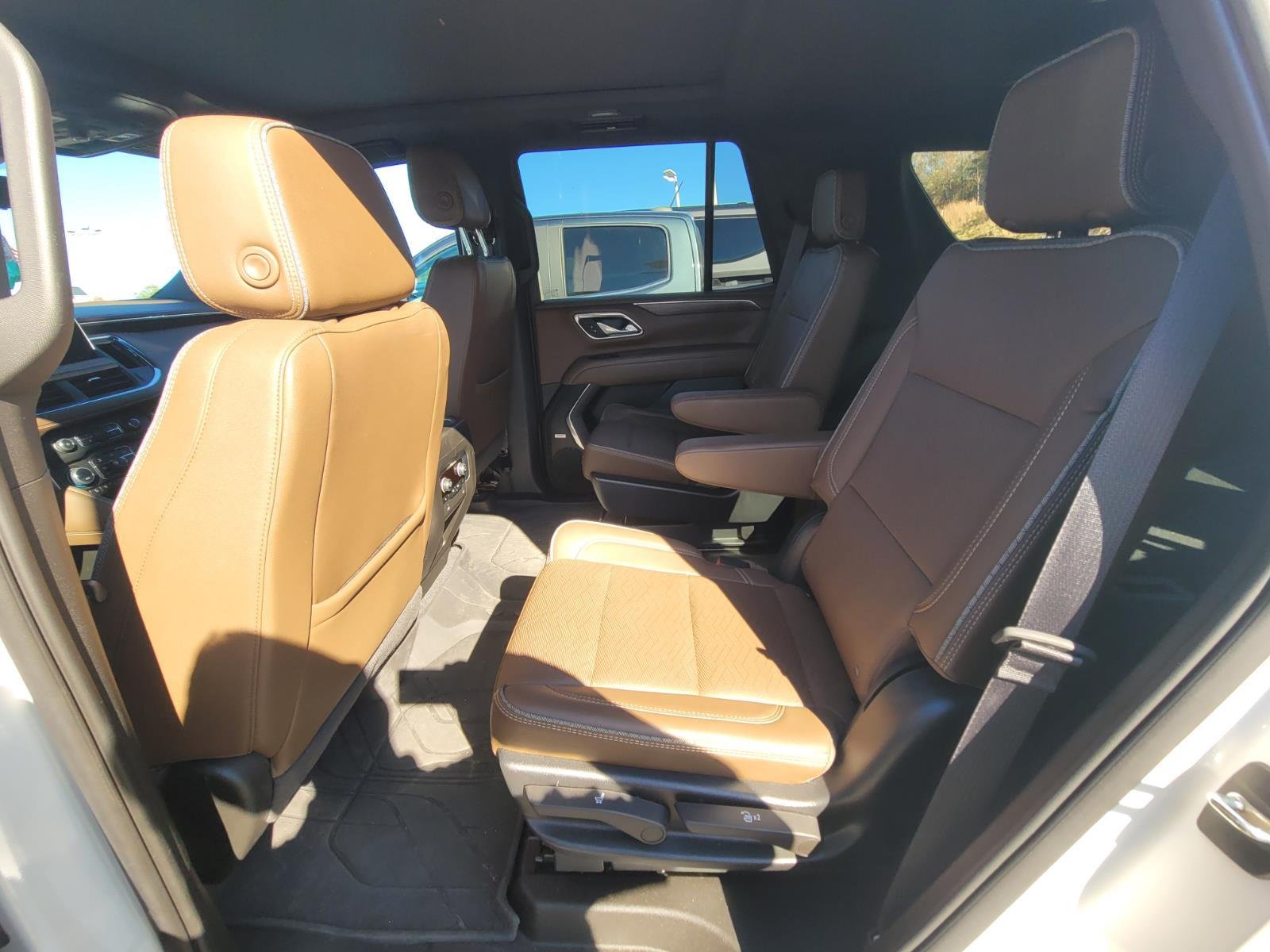 2023 Chevrolet Tahoe High Country photo 4