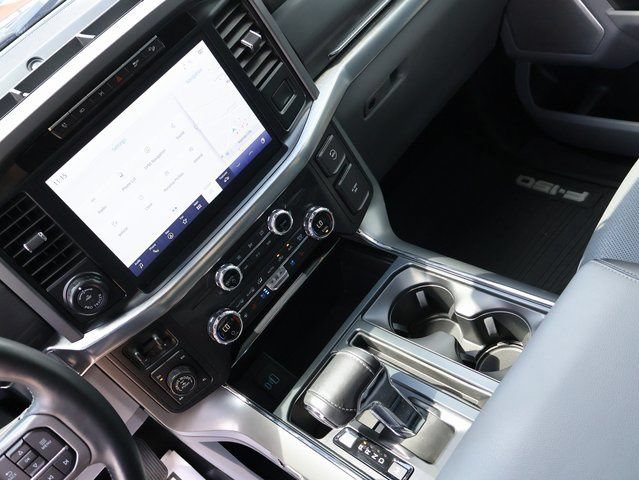 Used 2021 Black Ford LARIAT image 23