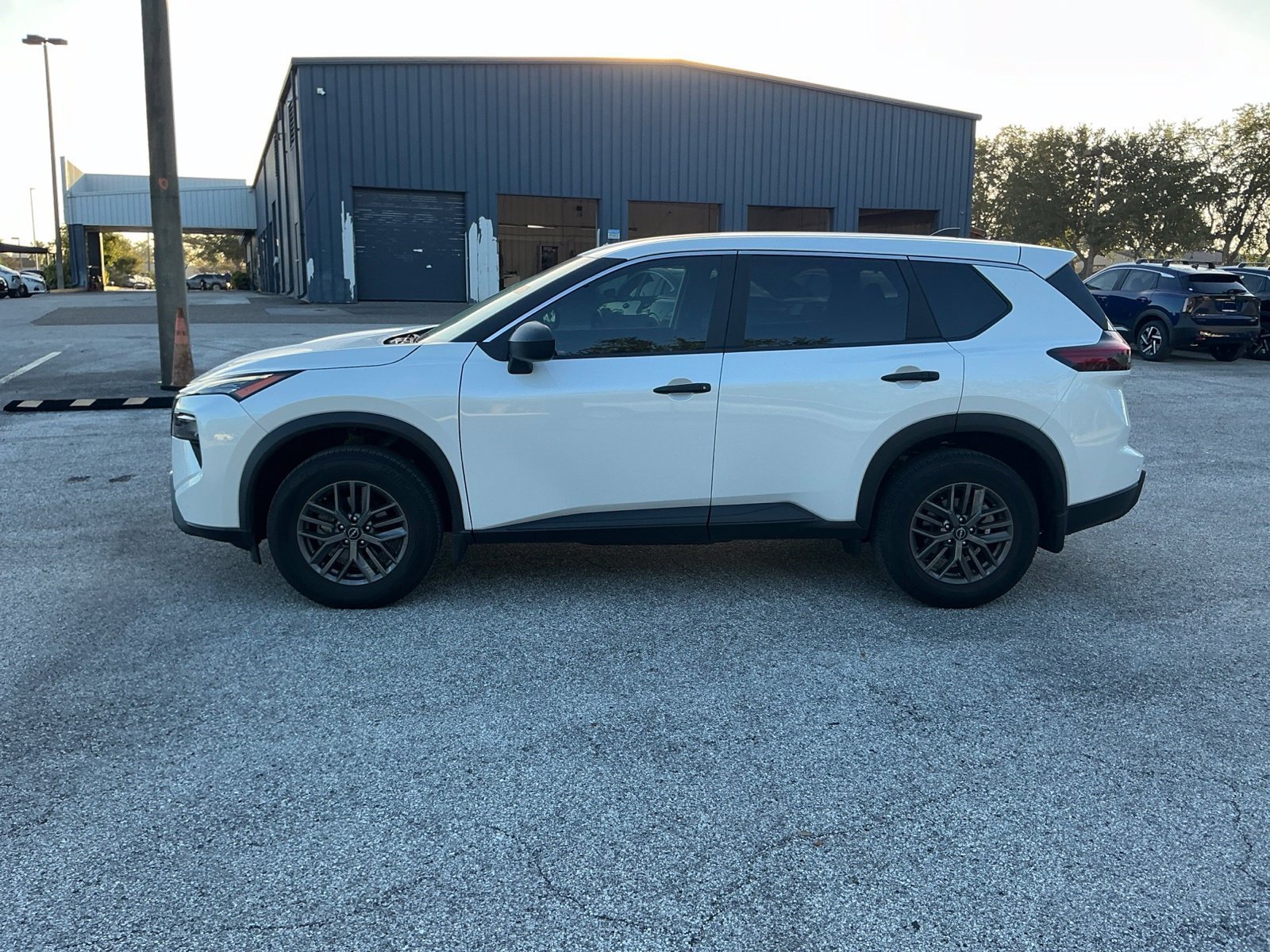 Used 2025 White Nissan S image 5