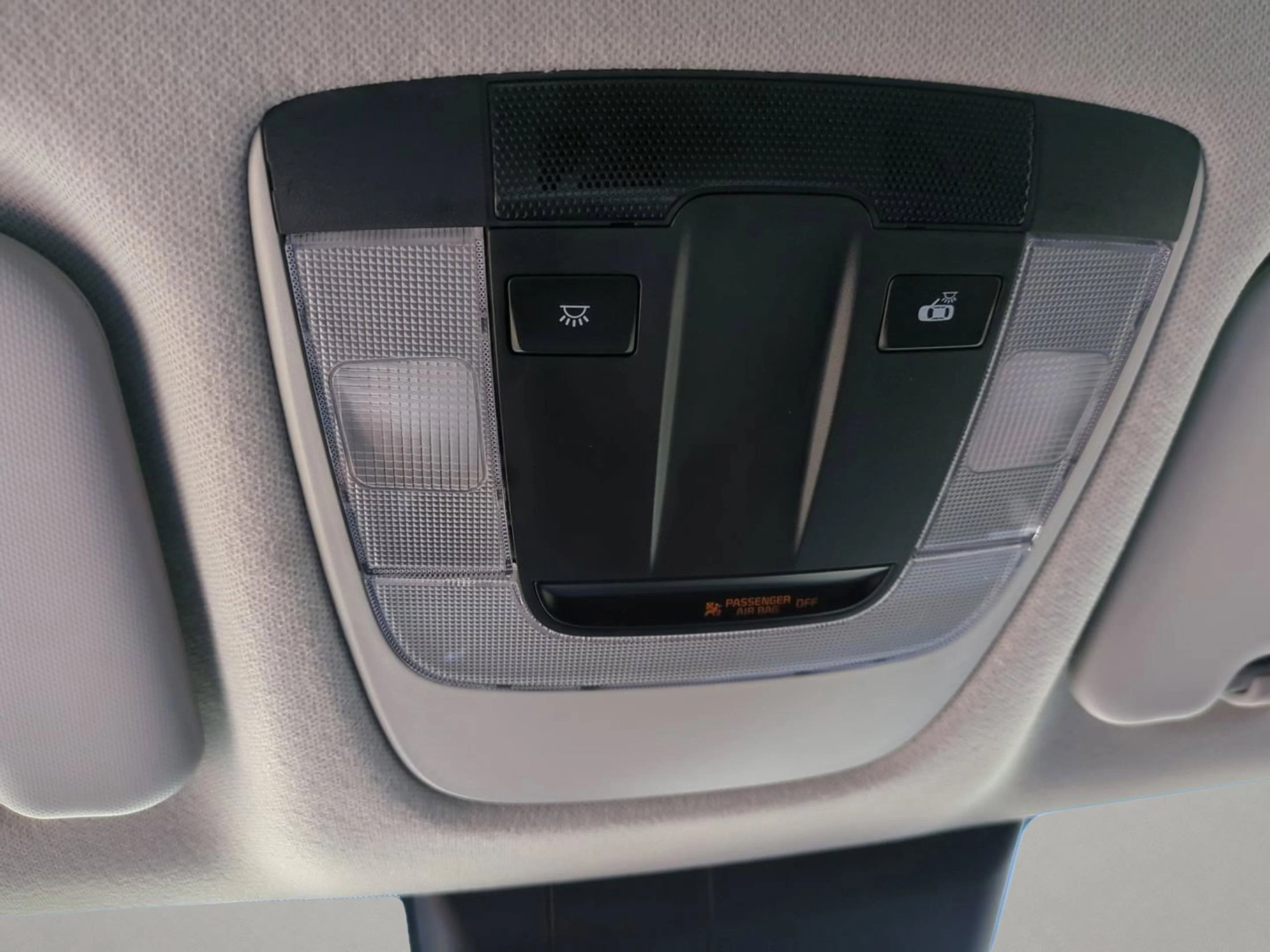 New 2026 Snow White Pearl Kia LX image 21