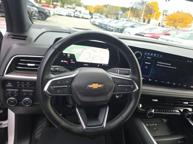Used 2025 White Chevrolet LT image 17
