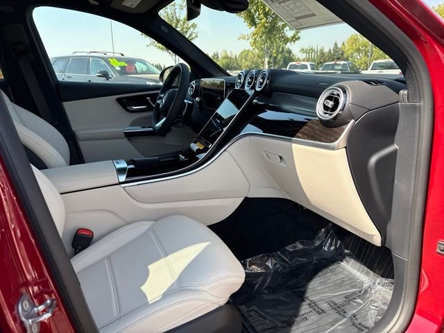 New 2027 Red Mercedes-Benz GLC 300 image 12