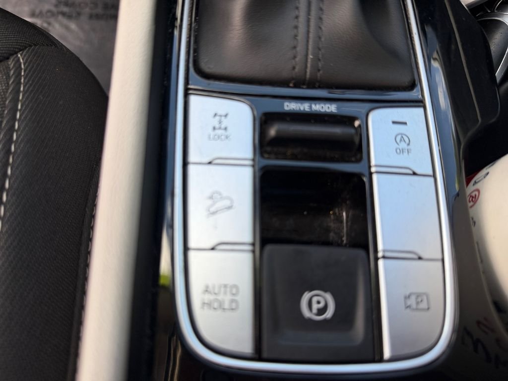 Used 2022 Gray Hyundai SEL image 29