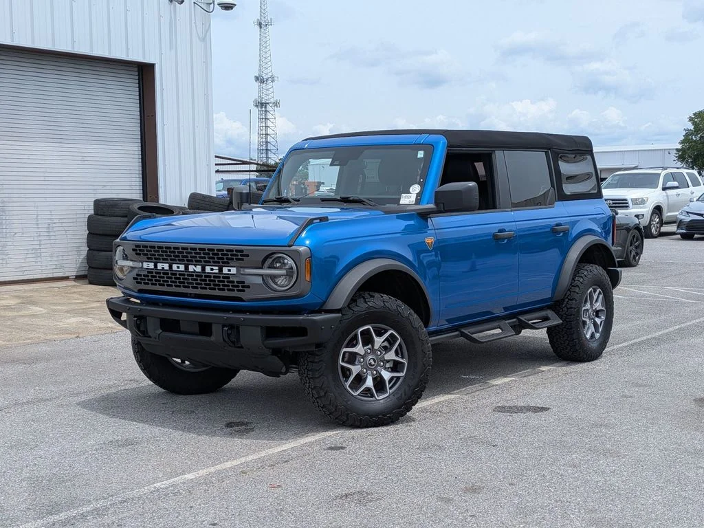 Used 2024 Blue Ford Badlands image 1