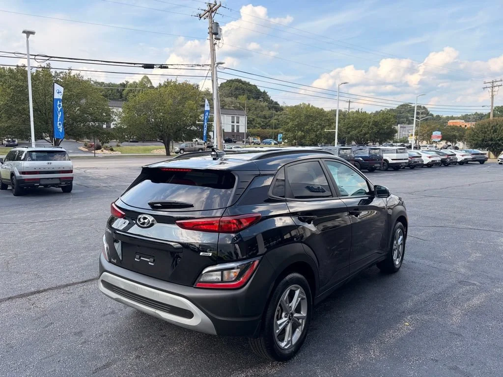 Used 2023 Abyss Black Per Hyundai SEL image 6