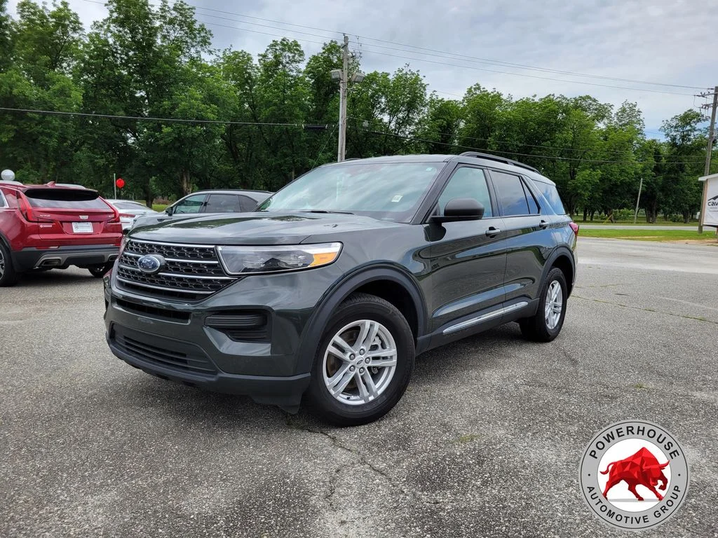 Used 2023 Green Ford XLT image 1