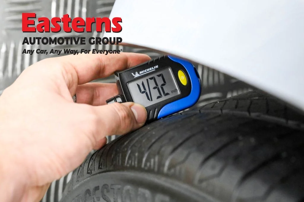 Used 2023 Gray Nissan 2.0 SR image 28