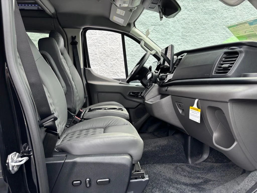 New 2026 Black Ford Explorer Limited SE image 21