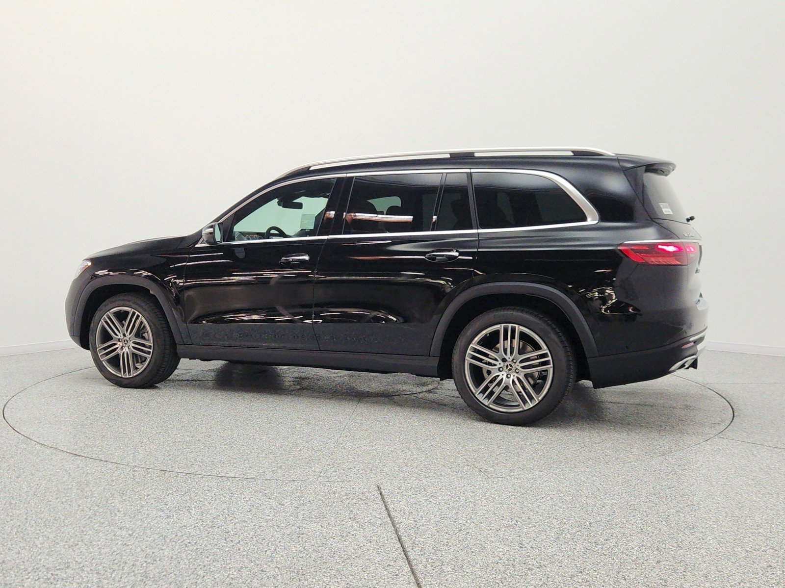 New 2026 Black Mercedes-Benz GLS 450 4MATIC® SUV image 37