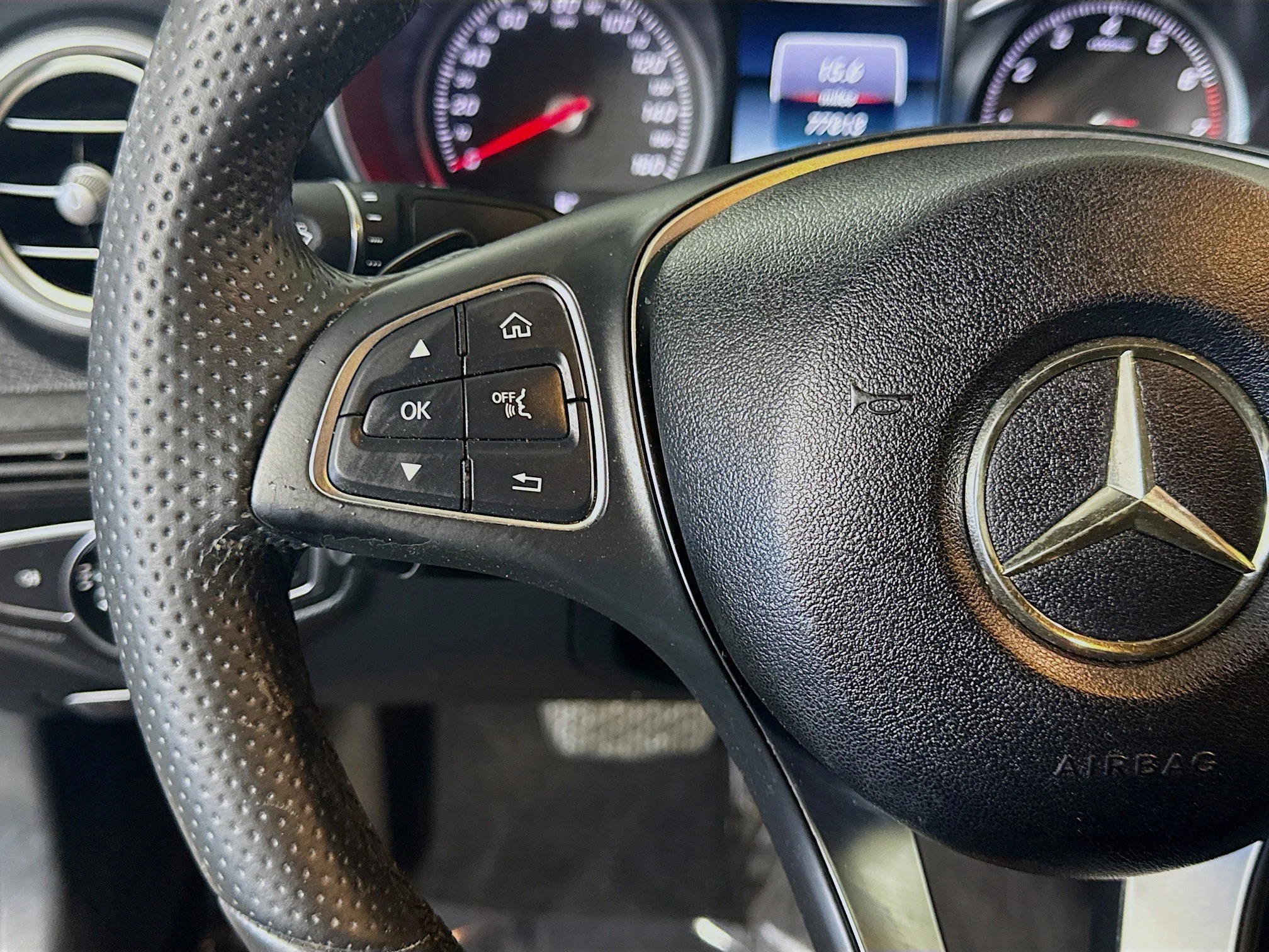 Used 2017 Brilliant Blue Metallic Mercedes-Benz C 300 image 10
