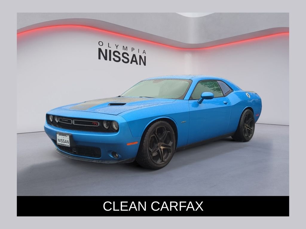 2015 Dodge Challenger R/T Plus's photo