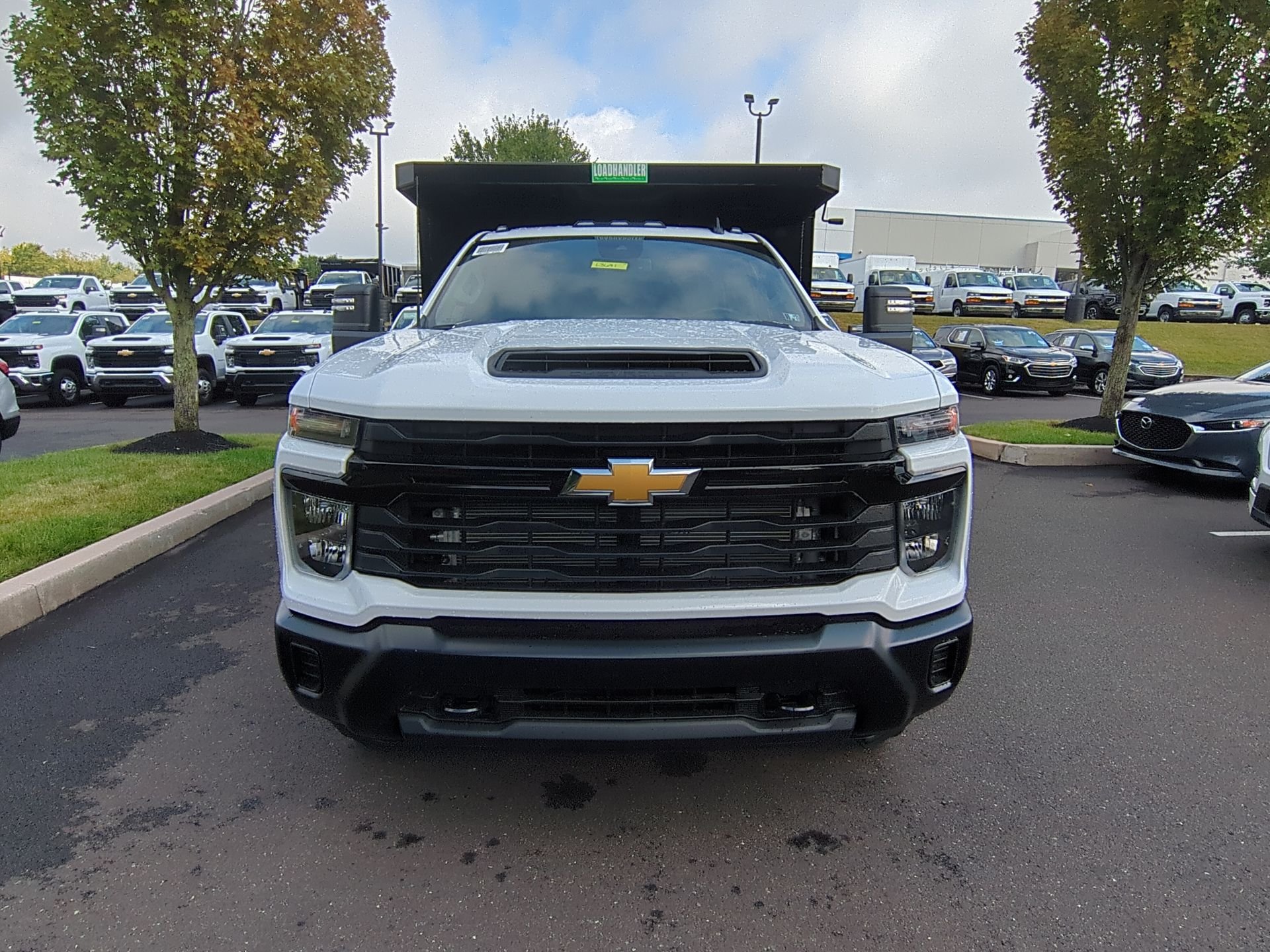 New 2025 Summit White Chevrolet Work Truck image 38