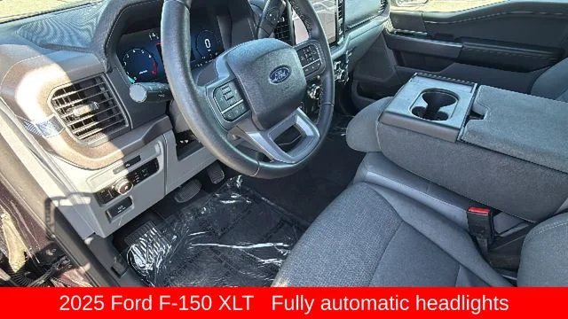 2025 Ford F-150 XLT - Photo 10