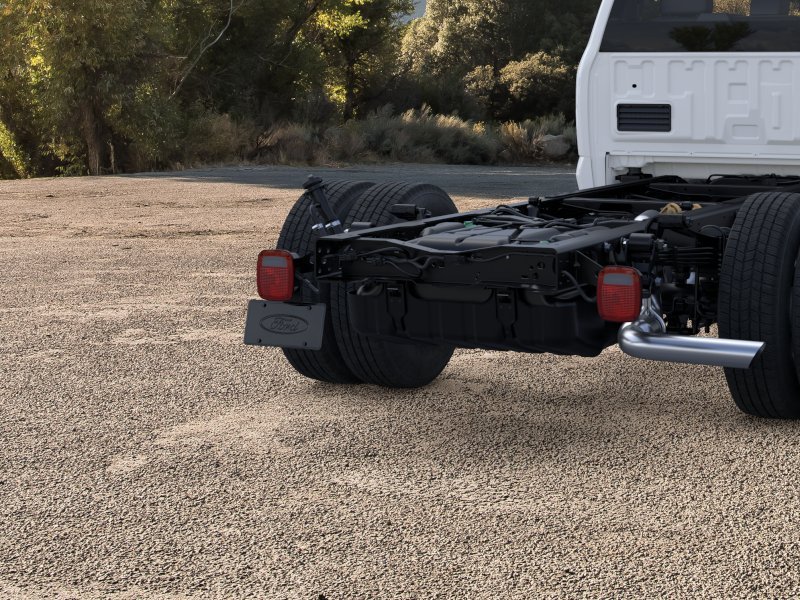 2025 Ford F-350 Super Duty Chassis Cab XL - Photo 43