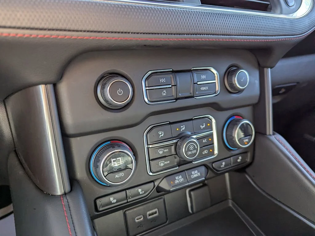 2023 Chevrolet Suburban RST - Photo 25