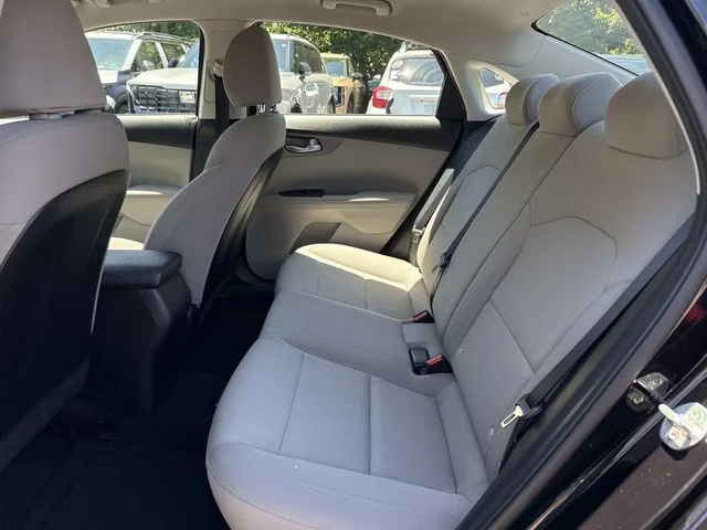 Used 2019 Black Kia LXS image 14