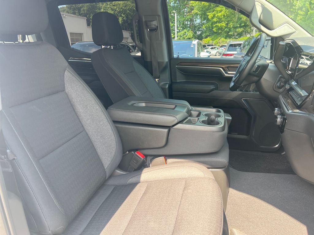 Used 2023 Summit White Chevrolet LT image 26