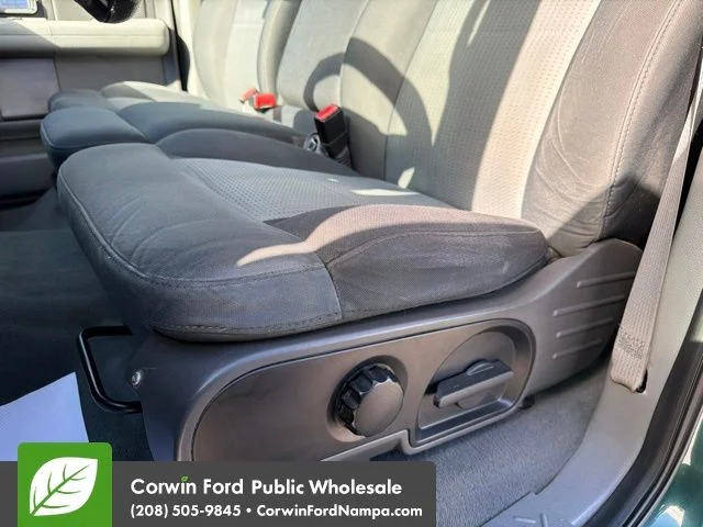 Used 2007 Green Ford  image 26
