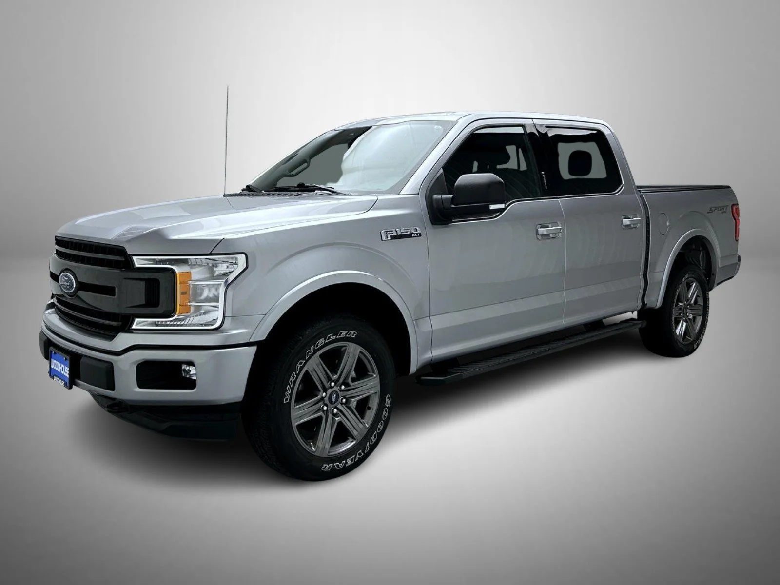 Used 2020 Silver Ford XLT image 1