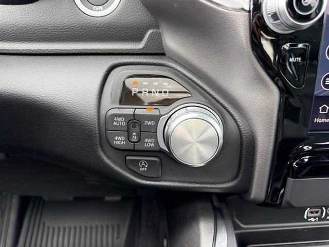 New 2026 Bright White Clear-Coat Exterior Paint RAM Laramie image 15