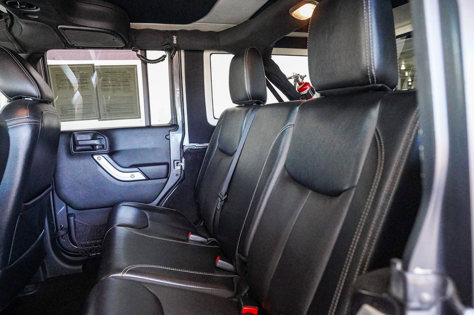 2016 Jeep Wrangler Unlimited Rubicon Hard Rock - Photo 18