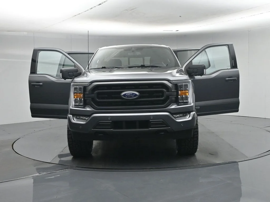 Used 2023 Gray Ford XLT image 34