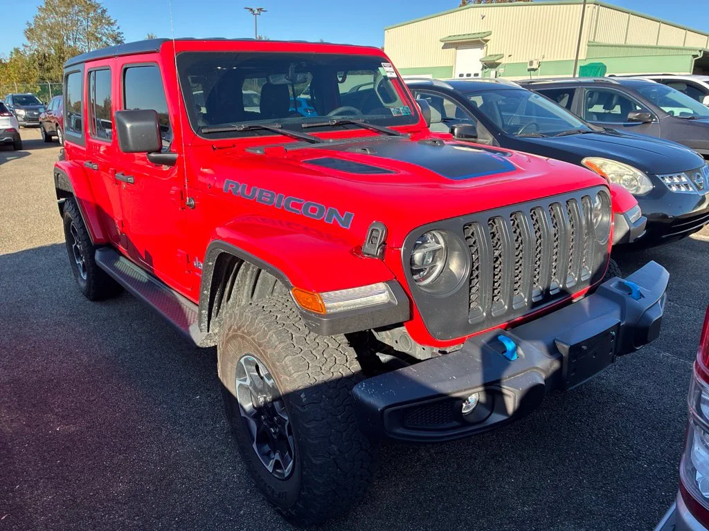 Certified Used 2022 Red Clearcoat Jeep Unlimited Rubicon 4xe image 2