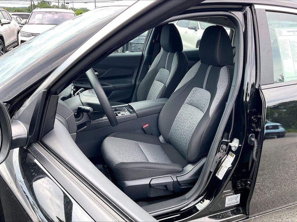 2026 Nissan Sentra SV - Photo 11